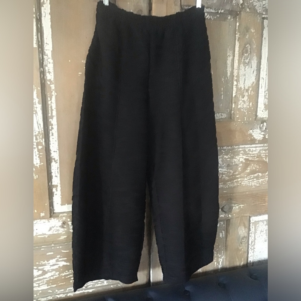 Moon Light Black Lantern Crop Pant Textured Fabric Size Large Pockets - Picture 2 of 10